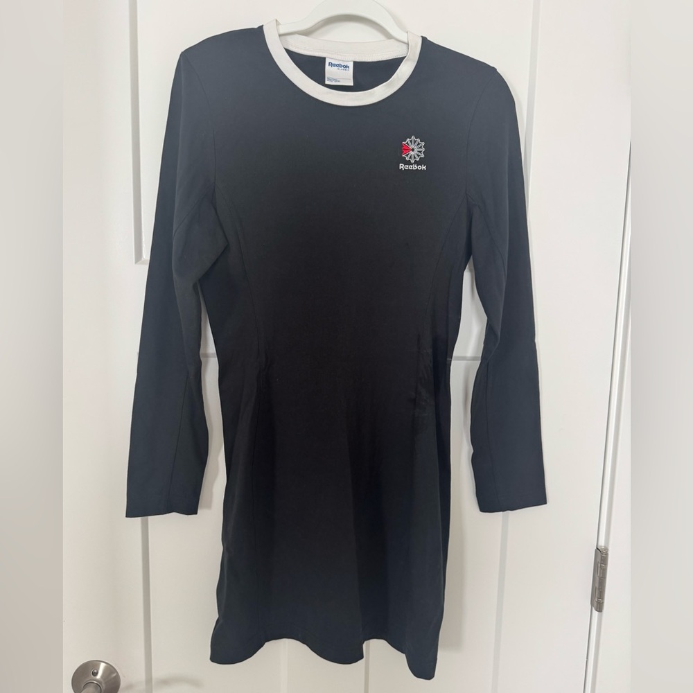 Reebok Black and White Crew Neck Top